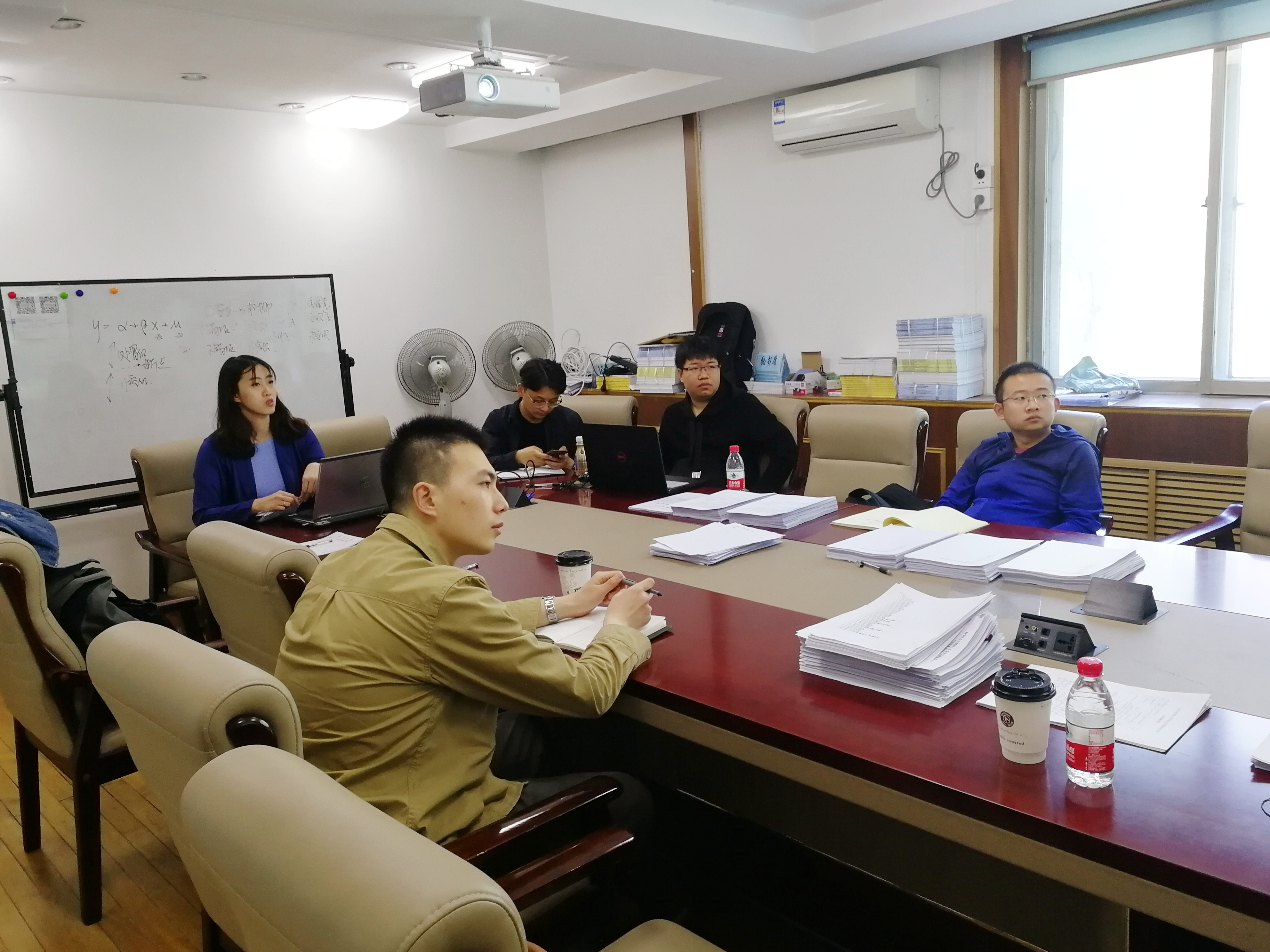 beat365官方网站博士生沙龙2019-04（总第4期）简报图片.jpg