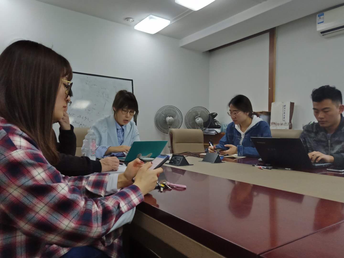 beat365官方网站博士生沙龙2019-03（总第3期）简报图片.jpg